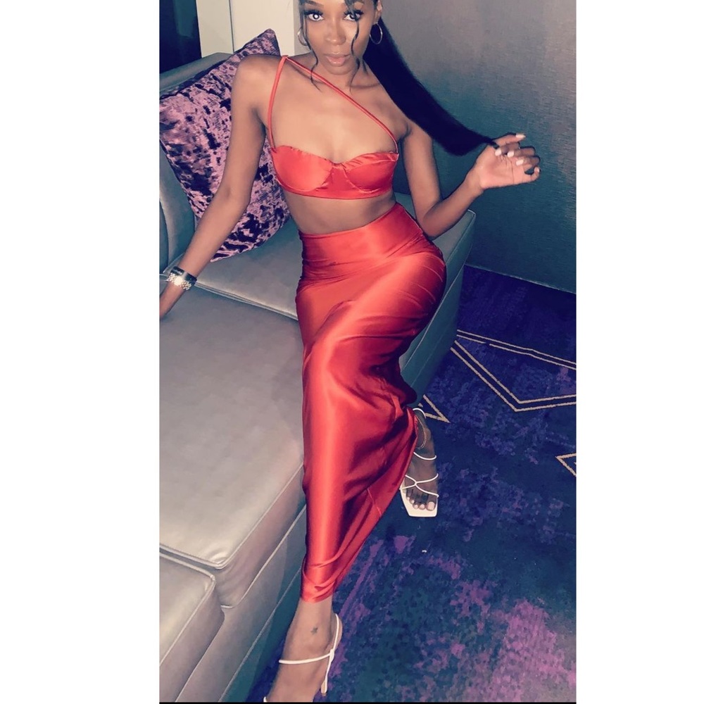 2-Piece Skirt and Bra Set